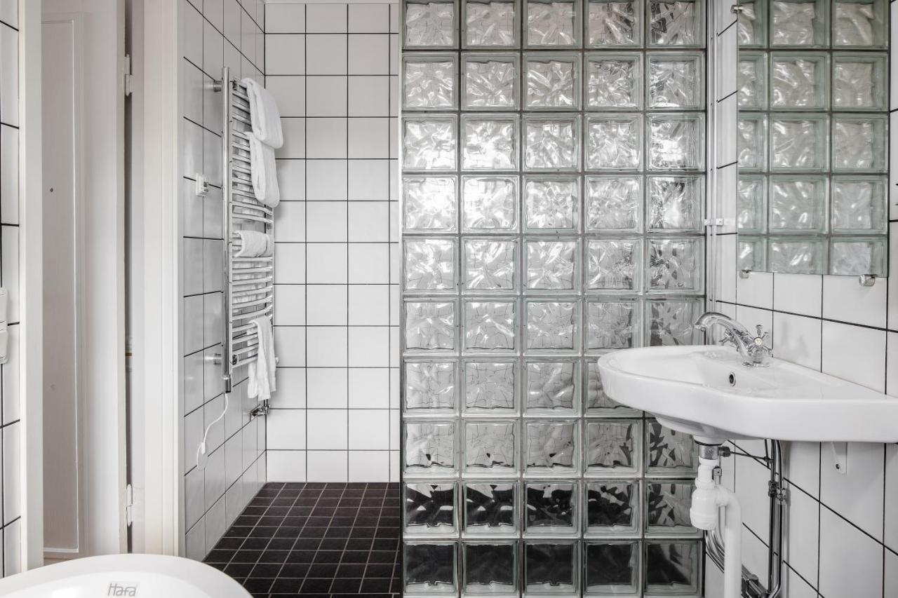 Hotel Gyllene Uttern Gränna Kültér fotó