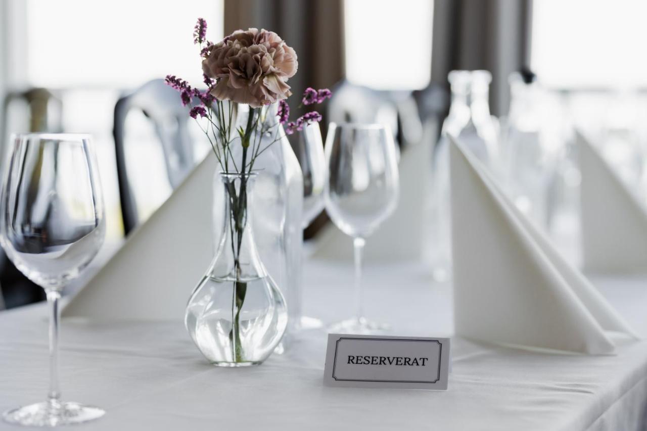 Hotel Gyllene Uttern Gränna Kültér fotó