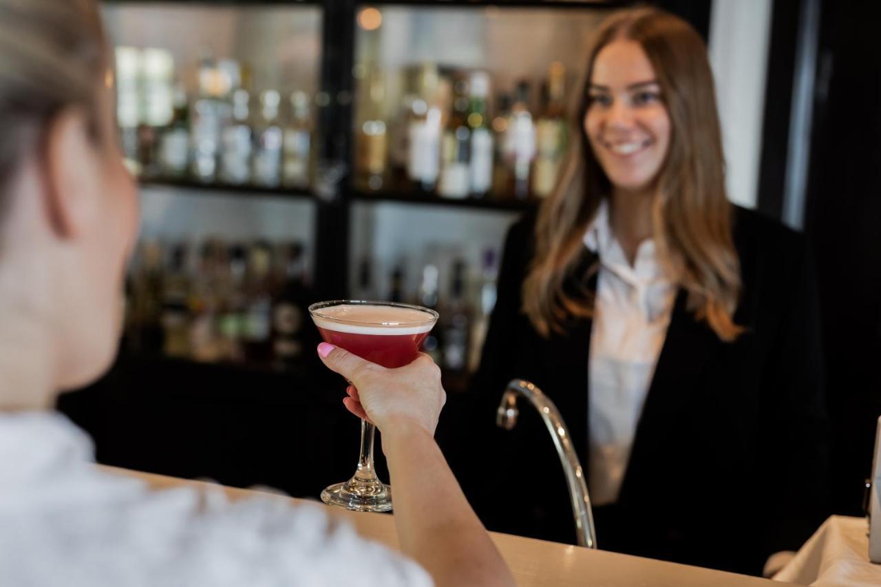 Hotel Gyllene Uttern Gränna Kültér fotó