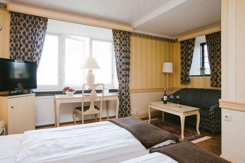 Hotel Gyllene Uttern Gränna Kültér fotó