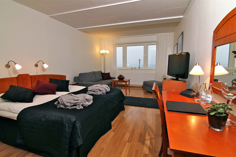 Hotel Gyllene Uttern Gränna Kültér fotó