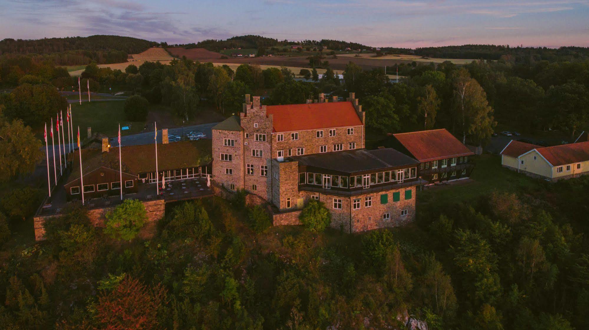 Hotel Gyllene Uttern Gränna Kültér fotó